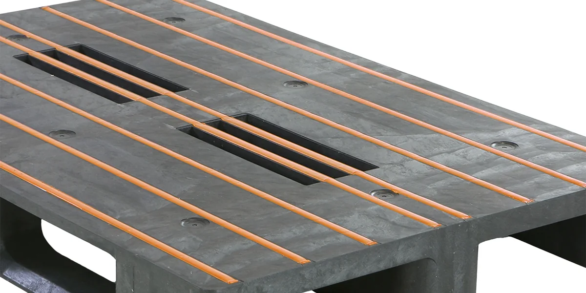 Close-up van het nieuwe antislip bovendek van een Q-Pall medium pallet