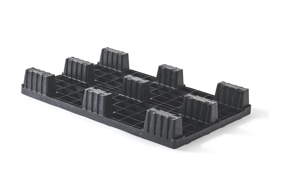 Kunststof pallet 1140 x 760 x 150 gesloten dek 9 pootjes light – Foto 2