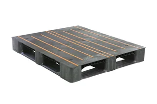 Kunststof pallet 1200 x 1000 x 150 gesloten antislipdek 5 onderlatten medium – Foto 1