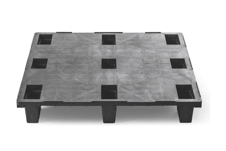 Kunststof pallet 1200 x 1000 x 150 gesloten dek 9 pootjes light – Foto 3